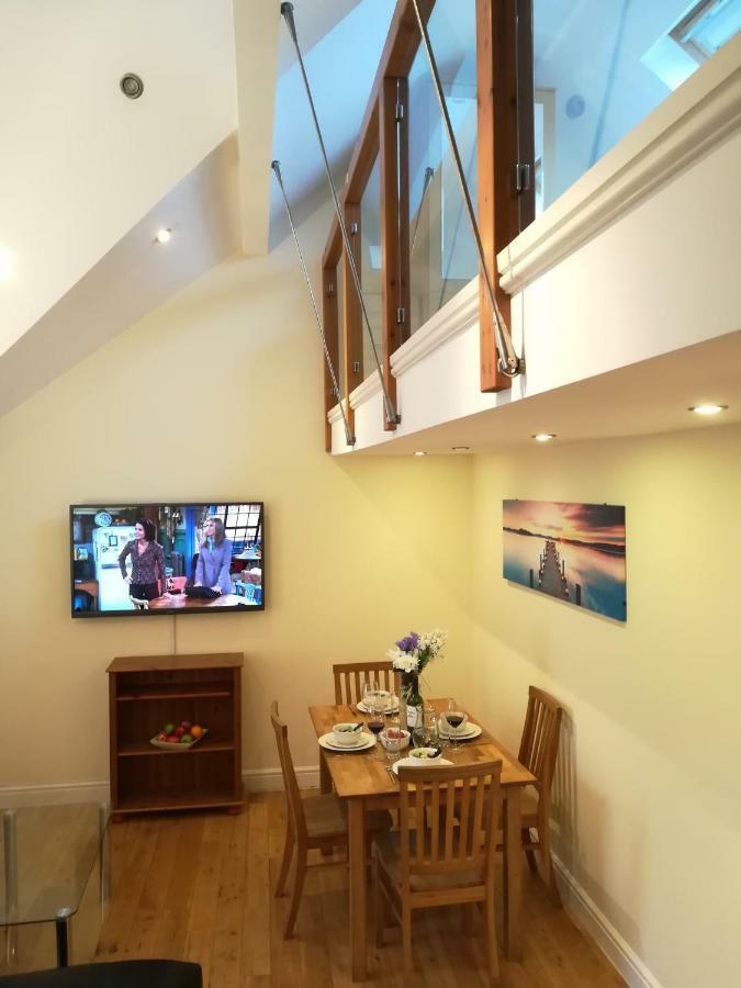 Modern, 2 Bedroom Apartment With Sofa Bed, Uplands, 스완지 외부 사진